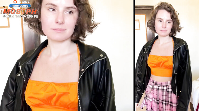 Русская пара после романтического ужина снимает домашний секс на видео