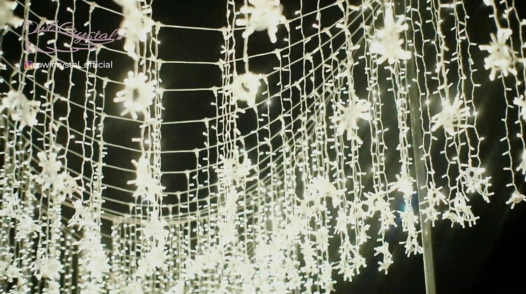 Кинул две палки белокурой цыпочке на Новый год