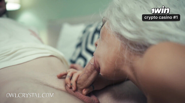 На кровати: Призрак придорожной шлюхи согрелся на члене случайного водителя