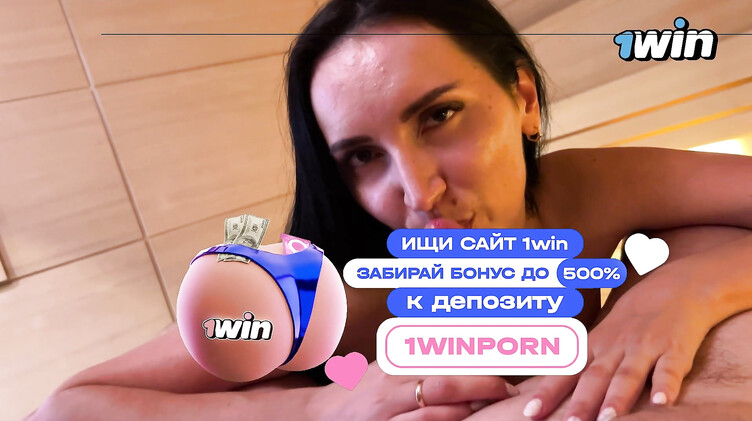 Русские мачеха и пасынок занимаются сексом в общественной сауне