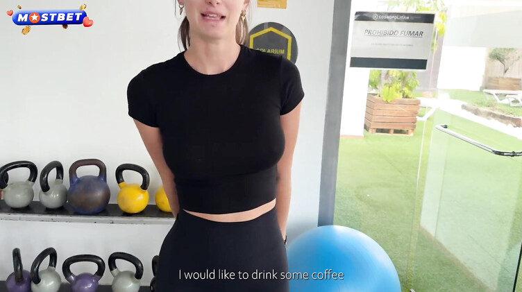 Спортсменка сосет хуй тренера после первого свидания