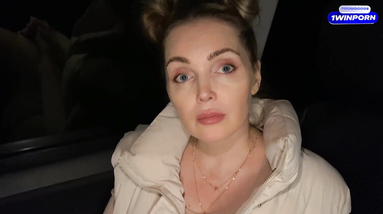 Сначала ломалась, но потом потекла и умоляла бывшего отыметь ее в машине