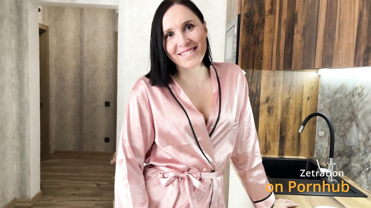 Друг мужа трахнул в глотку зрелую домохозяйку