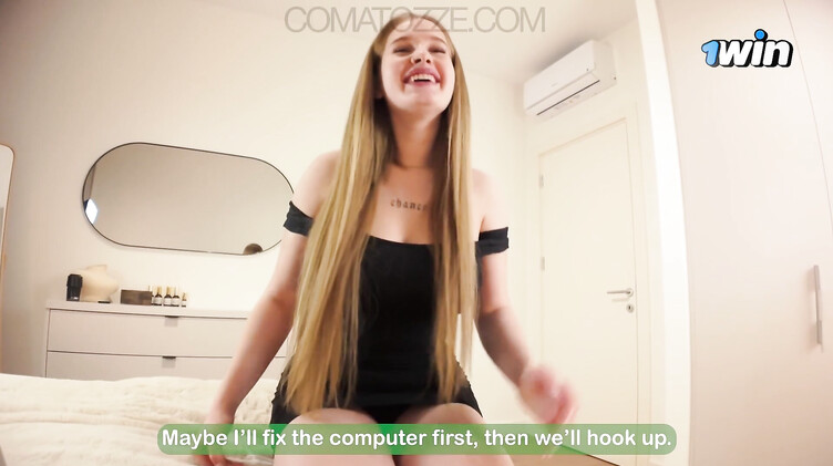 Большие жопы: Сестра лишает задрота девственности, пока родаки в соседней комнате