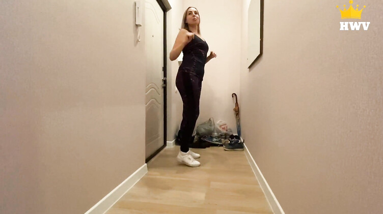 Жена наврала мужу о пробежке и трахается в подъезде с соседом