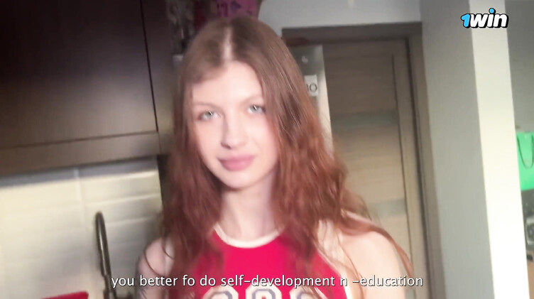 18-летняя русская девчонка соблазнила на секс любимого отчима