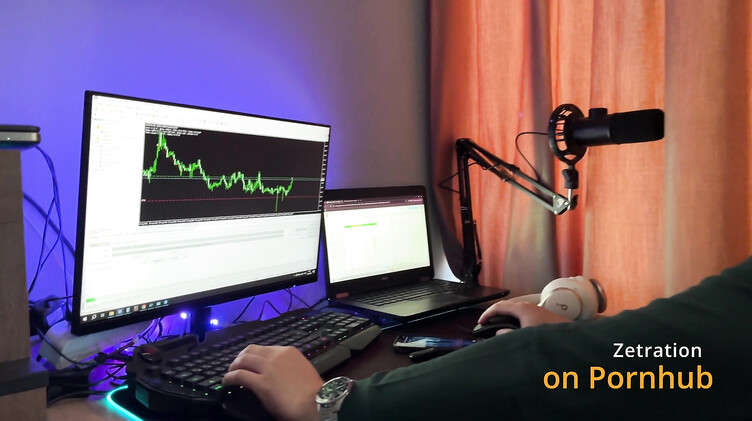 Криптотрейдер развел на секс на кухне симпатичную девушку курьера из пиццерии