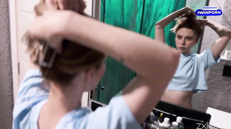 Переоделась в секси белье и трахнула геймера дома