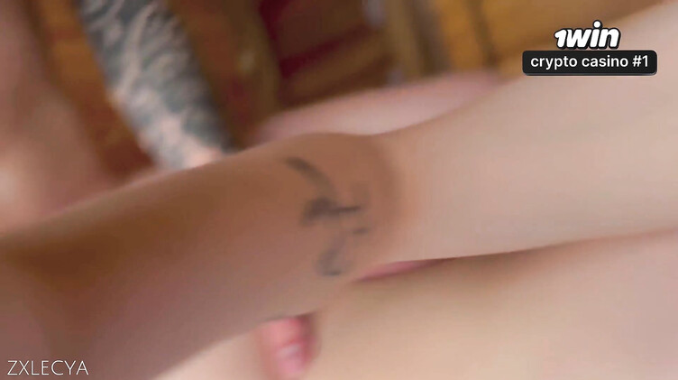 Zxlecya: Трах раком с блондинкой с пышными половыми губами на даче