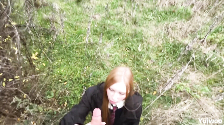 На природе: Одногруппник выебал в рот отличницу за прогулы