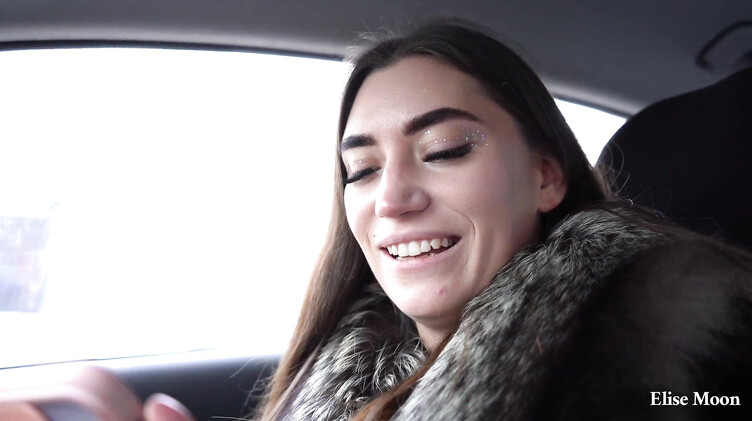 Водитель дал на клык попутчице в машине перед трахом дома