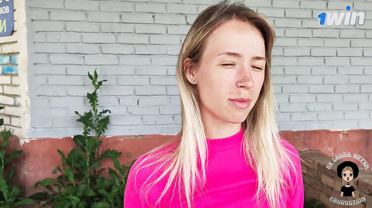 С разговорами: Обильно кончил на задок соседки после ебли за магазином