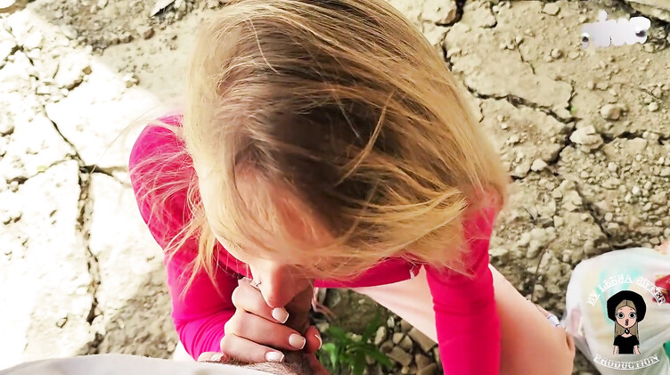 Измена: Обильно кончил на задок соседки после ебли за магазином