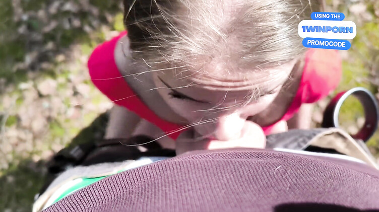 Муж наказал жену за измену, привязав в лесу, а егерь ее выебал