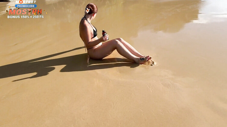 Парень познакомился и трахнул русскую брюнетку на первом свидании