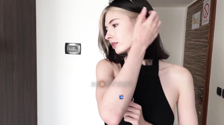 Короткая стрижка: Случайная измена мужа в командировке с коллегой в брекетах