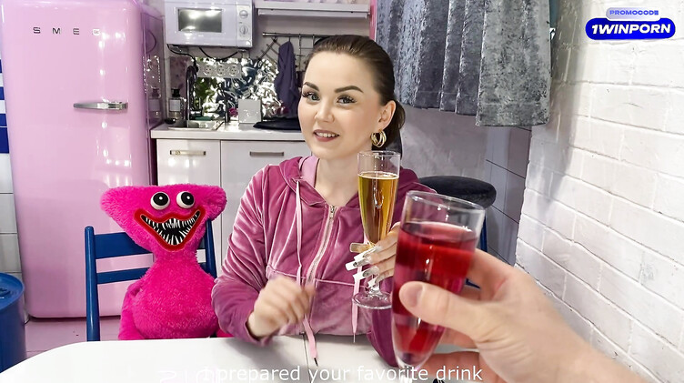 Отодрал русскую жопастую именинницу на ее День рождения