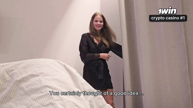 Экстремалка с узкой киской напросилась на член соседа