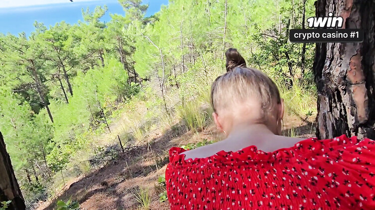 Снял русскую нудистку на пляже и выебал ее в кустах