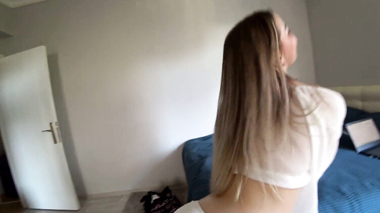 В трусиках: Чувак прикинулся фотографом и развел на секс красивую русскую девку