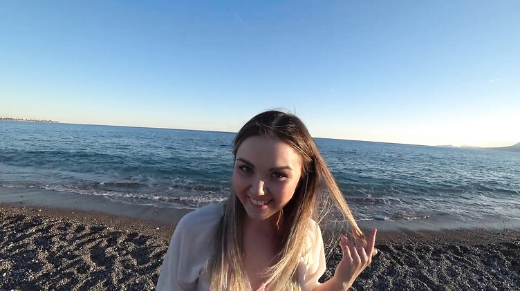 Камшоты: Чувак прикинулся фотографом и развел на секс красивую русскую девку