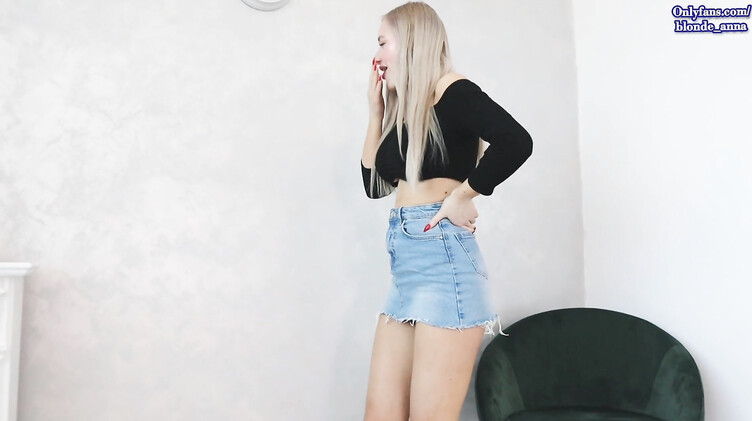 Сперма на сиськах: Мачеха помогает онанисту дрочкой сиськами и минетом