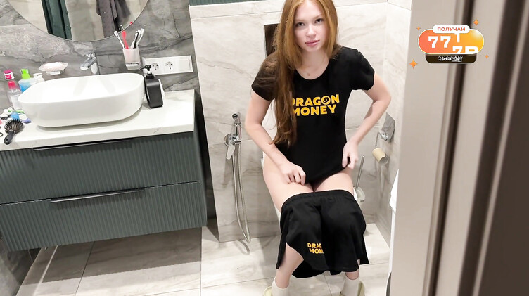 Раком: Отодрал сводную сестру в туалете перед свиданием с подругой