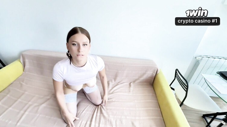 Отодрал дружку невесты и кончил в киску перед свадьбой