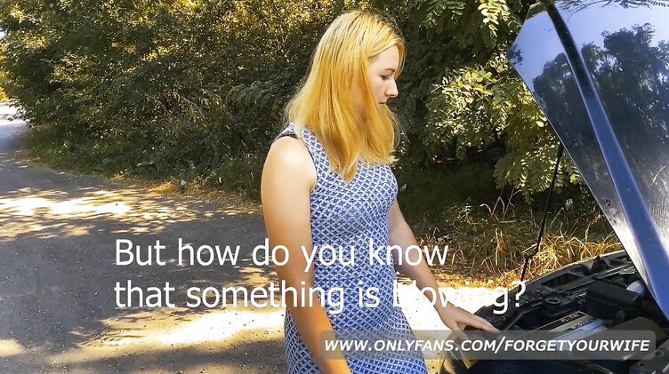 Тупая пизда сосет незнакомцу член за ремонт машины