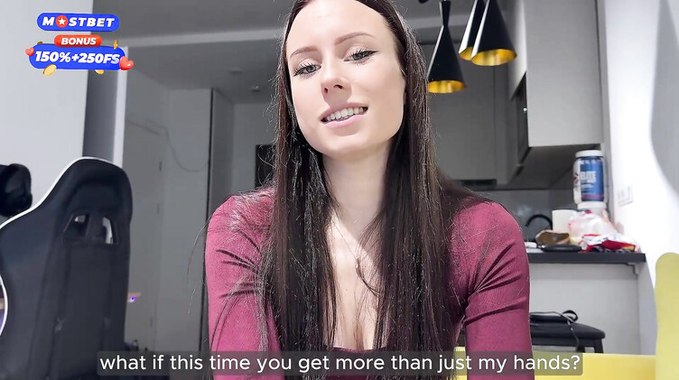 Умоляла сводного брата не кончать внутрь, но получила сперму в пизду