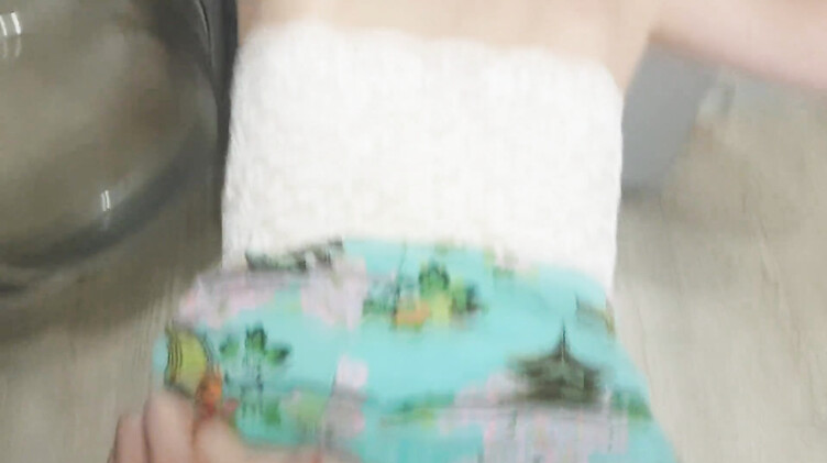 Трах раком с застрявшей в стиралке худощавой москвичкой