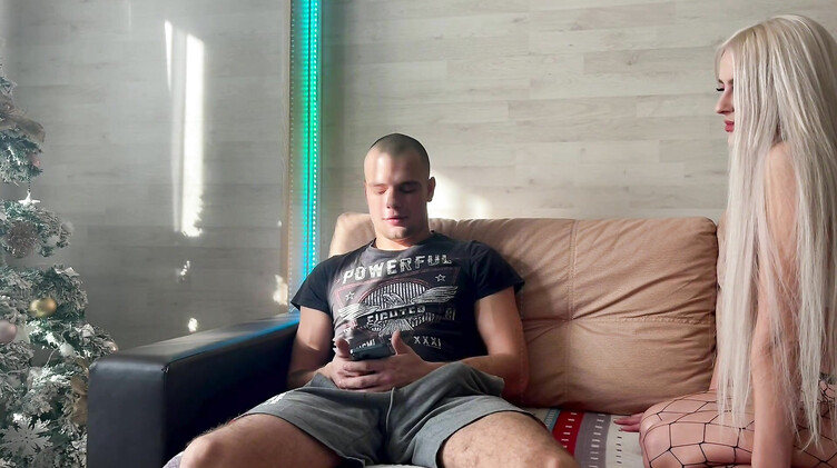 Длинные волосы: Новогодний отсос и скачки верхом на хуе