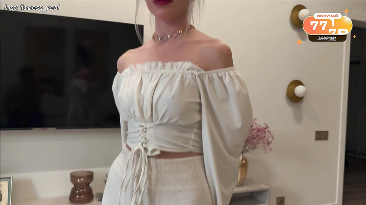 Mila Lioness: Трахнул и слил на лицо в очках блядливой мачехе