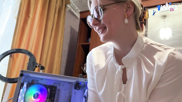 Мачеха жестко выебана пасынком, пойманным на просмотре порно