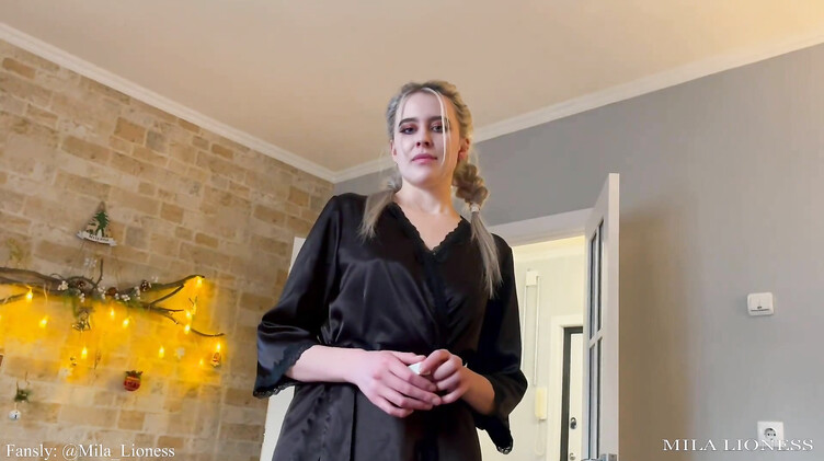 Сперма на сиськах: Мачеха сосет хуй и трахается с шантажистом пасынком