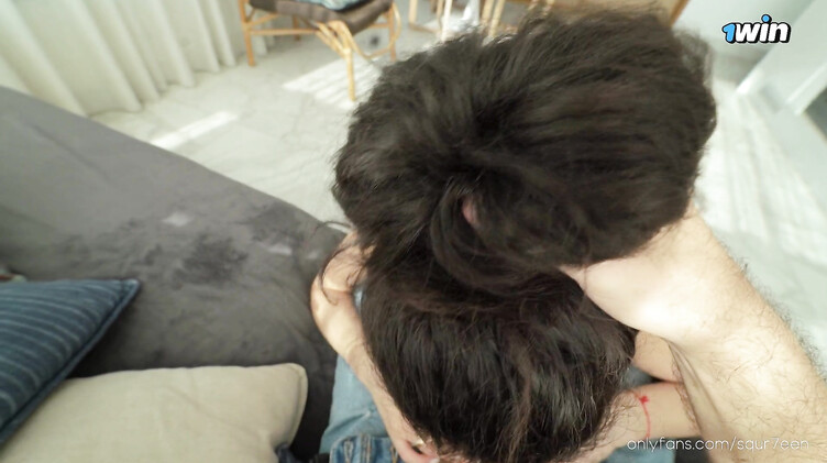 Жена оплачивает долг за квартиру ротиком и киской