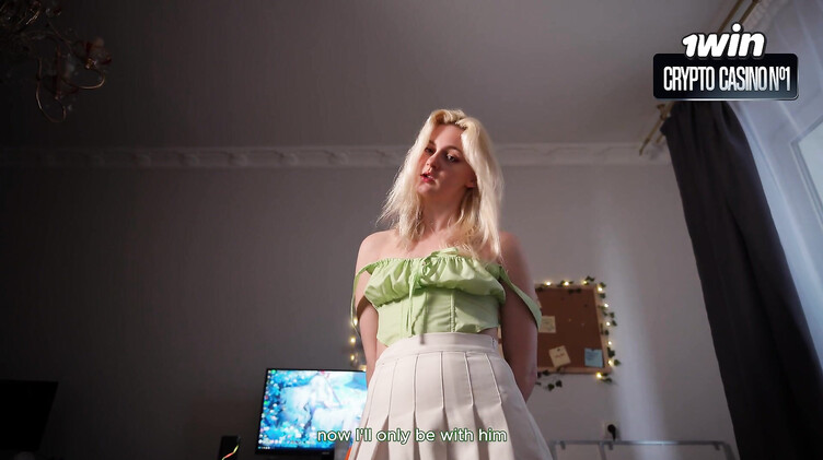 Русская блондинка в последний раз ебется с любовником перед замужеством