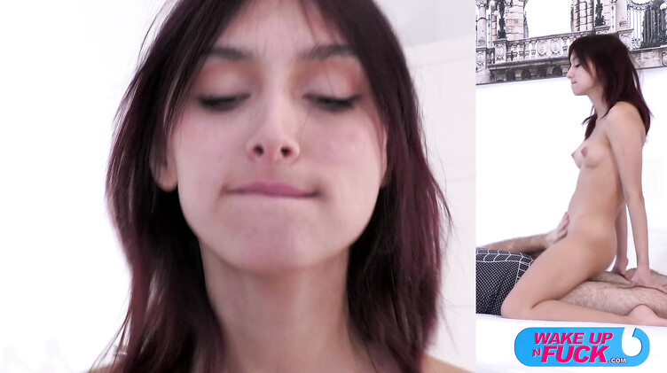 МЖМ: Утро Эшли Рэббит начинается с двойного проникновения