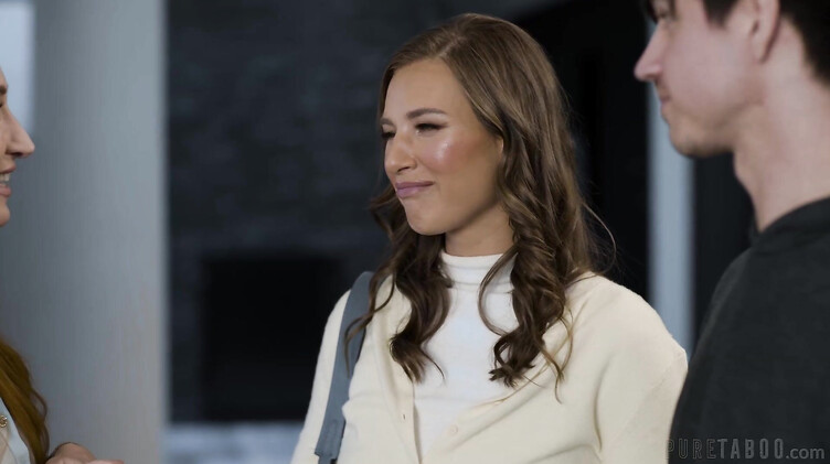 Батя тестирует узкую пизду подруги сына