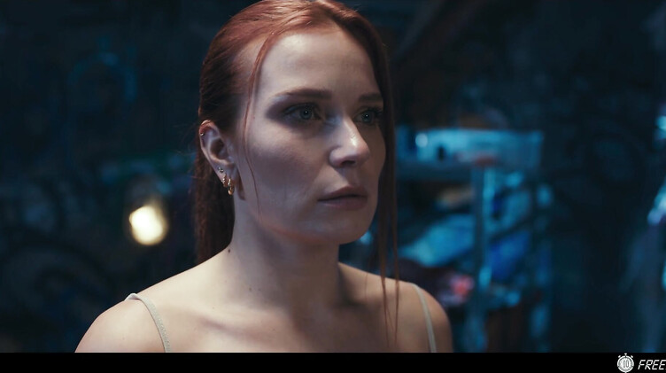 Clemence Audiard: Заморозка времени: бомж ебет телку с битой до оргазма